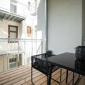 apt-modern-with-a-balcony-near-belvedere.vienna-besthotels.com/